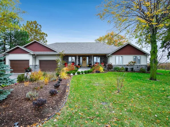 1568 Gore Rd, Essex, ON N0R 1G0