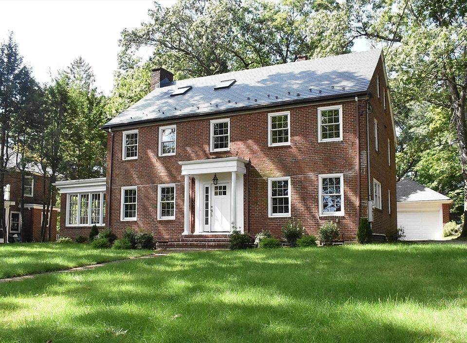 1st image of 27 Gammons Rd