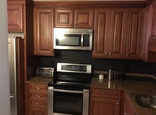 555 Pierce St APT 942, Albany, CA 94706