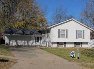 160 Brentwood Dr NE, Cedar Rapids, IA 52402