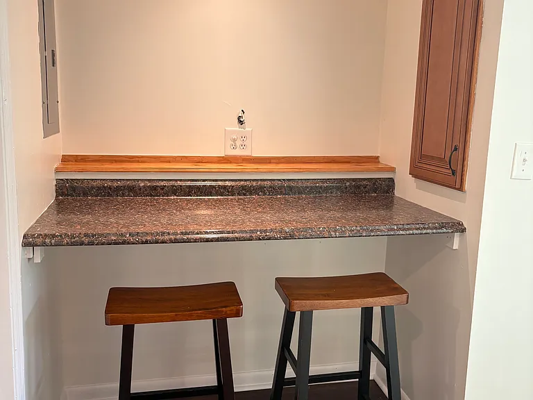 1111 Riverbend Club Dr SE — Photo 13