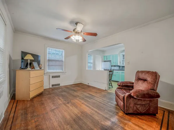 60-14 60th Avenue image 12 of 26