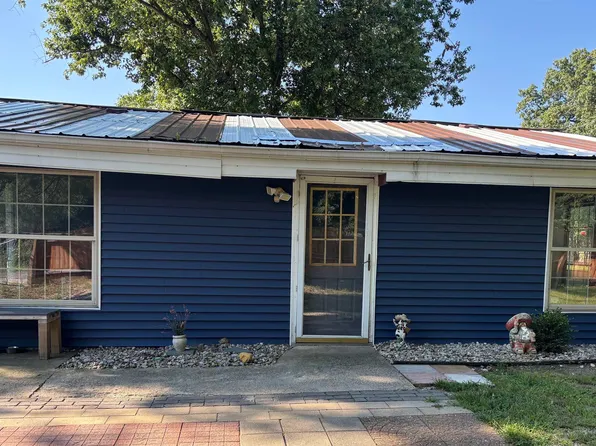 20985 12th Rd, Plymouth, IN 46563