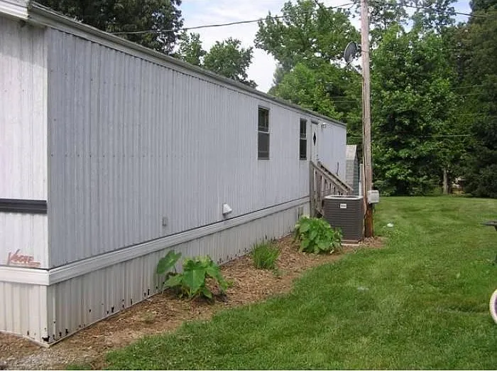 4175 Hyview Ln — Photo 4