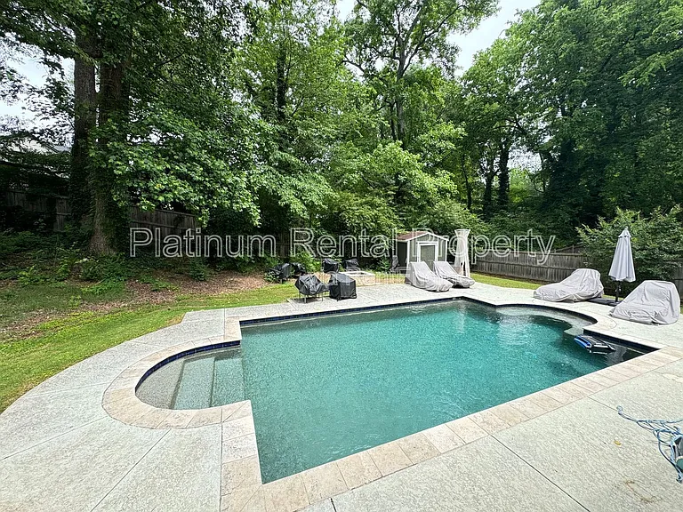 381 Lynne Cir — Photo 31