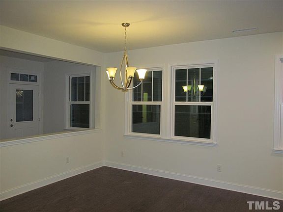 3rd image of 1535 Glenwater Dr
