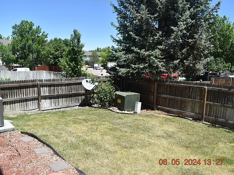 7916 S Kittredge St — Photo 16