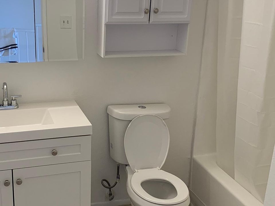 1st image of 1234 E Wilson Ave APT 6