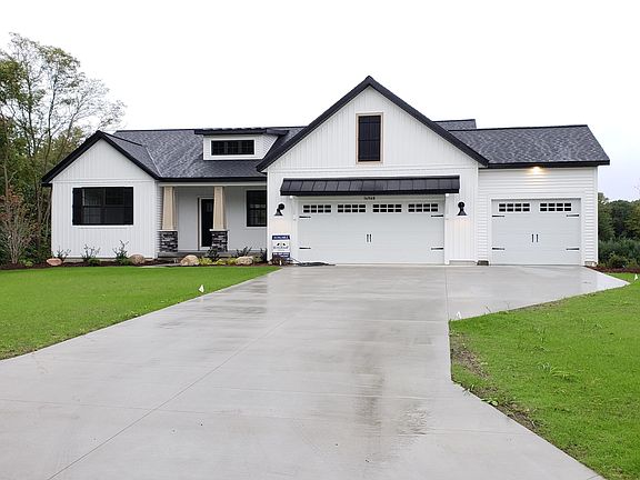 2nd image of 14968 Sagebrush Dr #112
