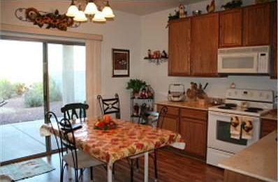 3rd image of 568 W Gabrilla Ct