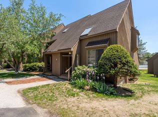 16 Templeton Ct, Merrimack, NH 03054