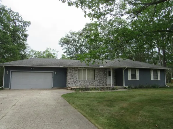 7610 Hillcrest Dr, Oscoda, MI 48750
