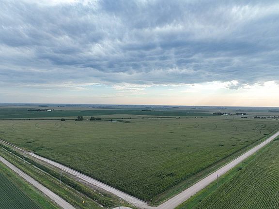 5th image of 735 F Rd