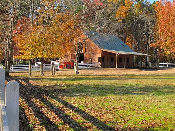 barn pros barn