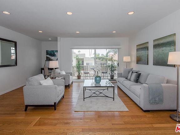 2nd image of 937 18th St APT 6