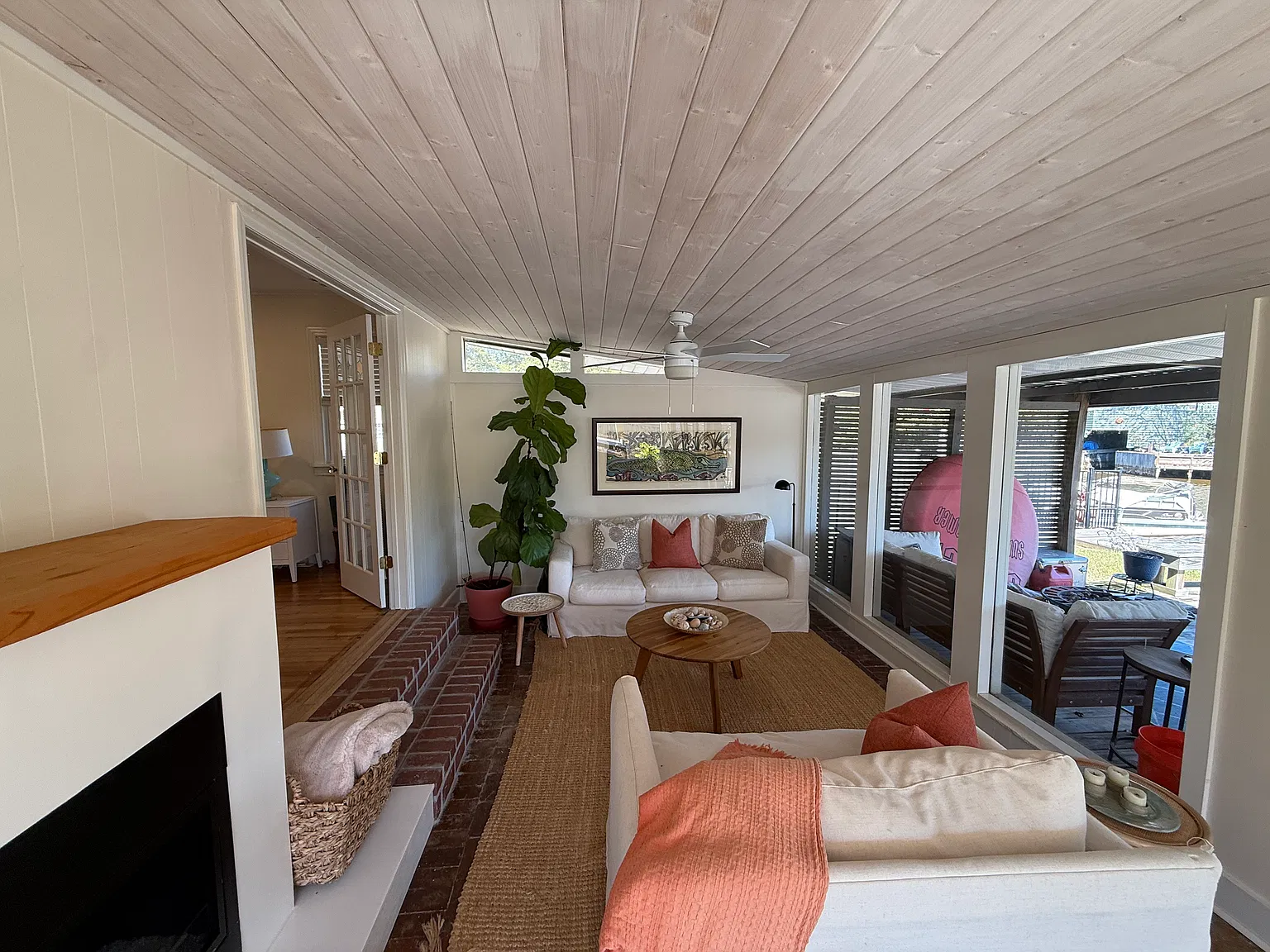 2 bed, 1600 sqft, $2,500 — Photo 2