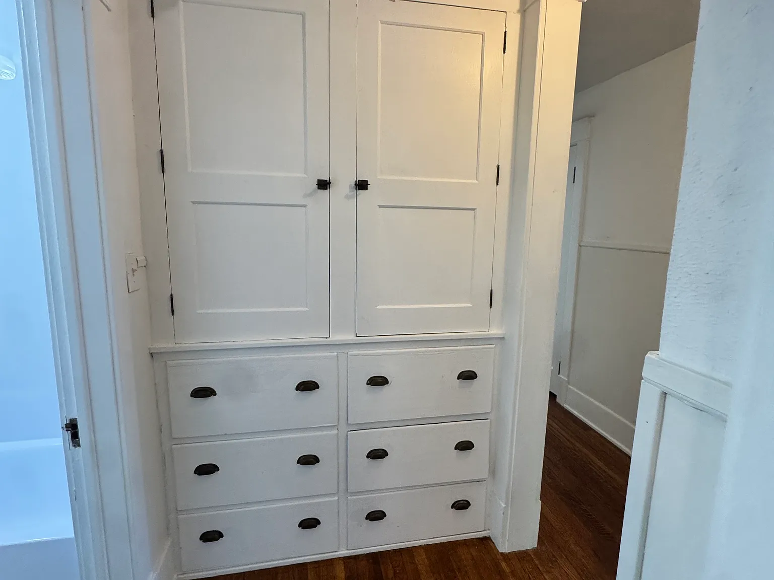 3 bed, 1500 sqft, $2,100 — Photo 4