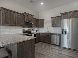 21109 E 8th St S, Independence, MO 64056