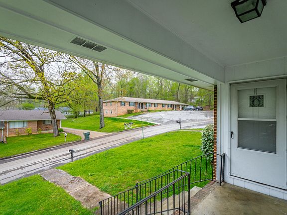 4th image of 183 Colony Cir #183/185