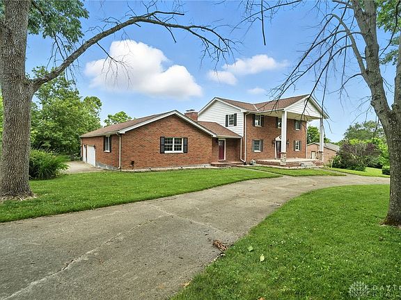 4th image of 275 Orchard Hill Dr
