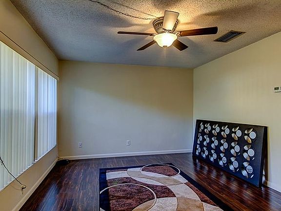 2nd image of 14641 Lake Forest Dr