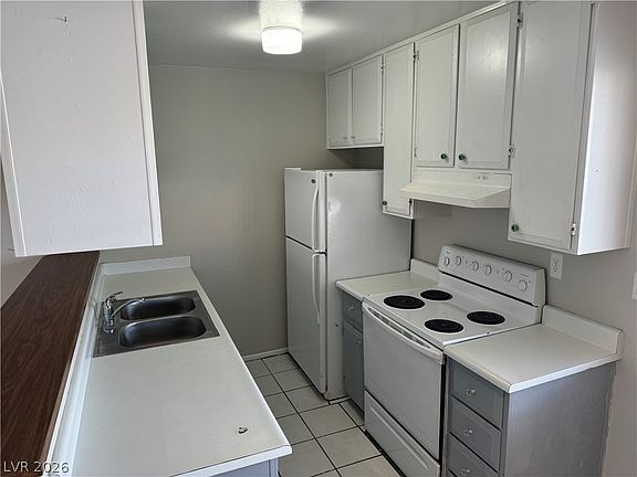 5th image of 2158 E Desert Inn Rd