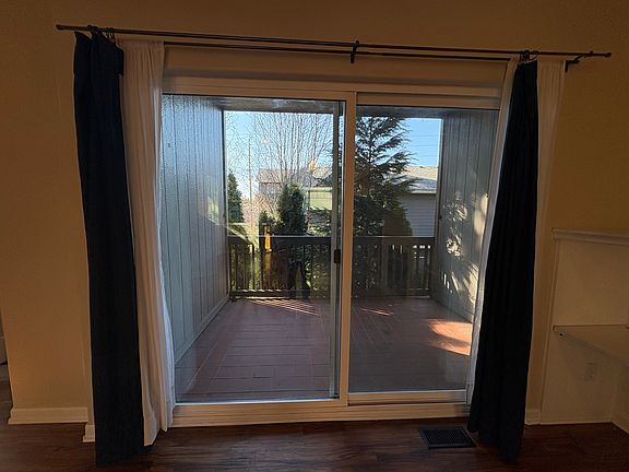 4th image of 7856 NE Kian Ln