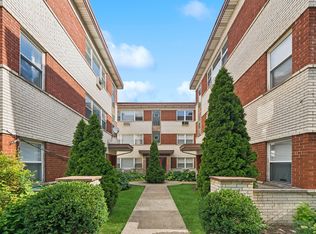 2658 W Rascher Ave #201, Chicago, IL 60625