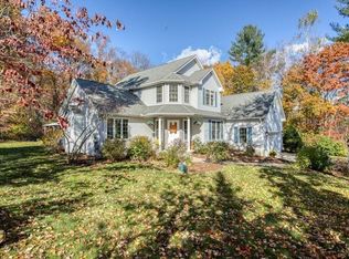 17 Ferrin Dr, Southwick, MA 01077