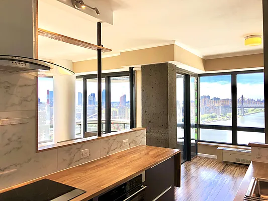 Rented by Aili Wang, LREB | media 22