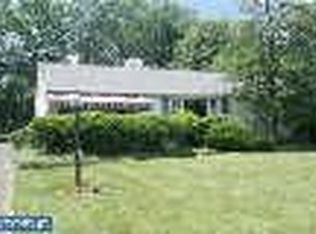 1035 Cardinal Rd, Norristown, PA 19403