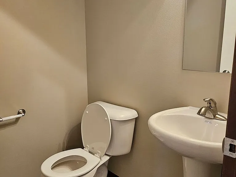 482 S Kansas Loop — Photo 12