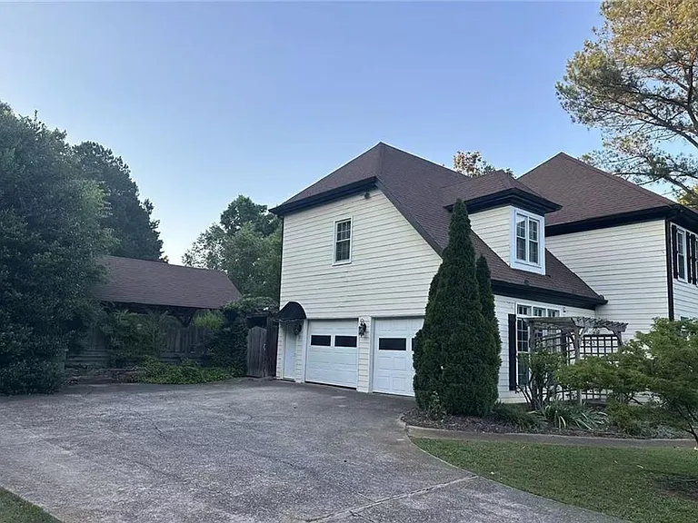 7070 Derby Ct — Photo 20