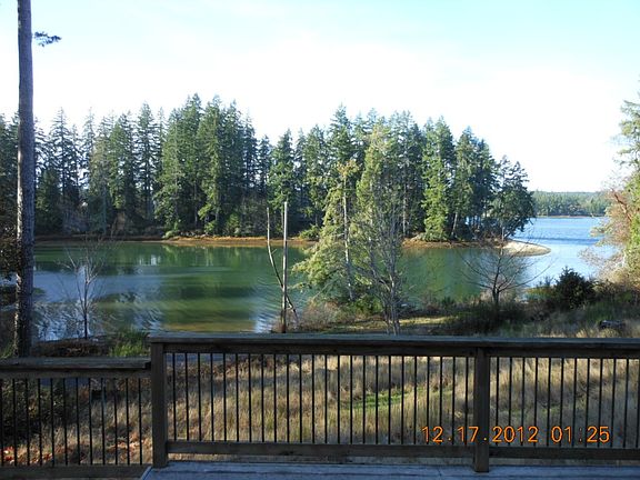 3rd image of 151 E North Island Dr