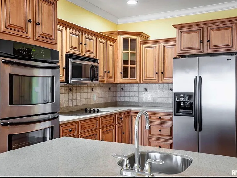 633 Lake Harbor Dr — Photo 9