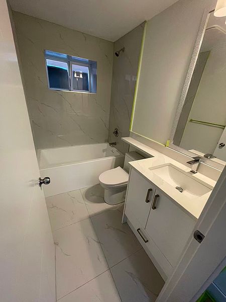 Surrey House for rent - 2 Bedrooms — photo 3