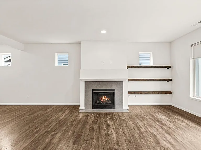 9966 Dain St SE — Photo 6