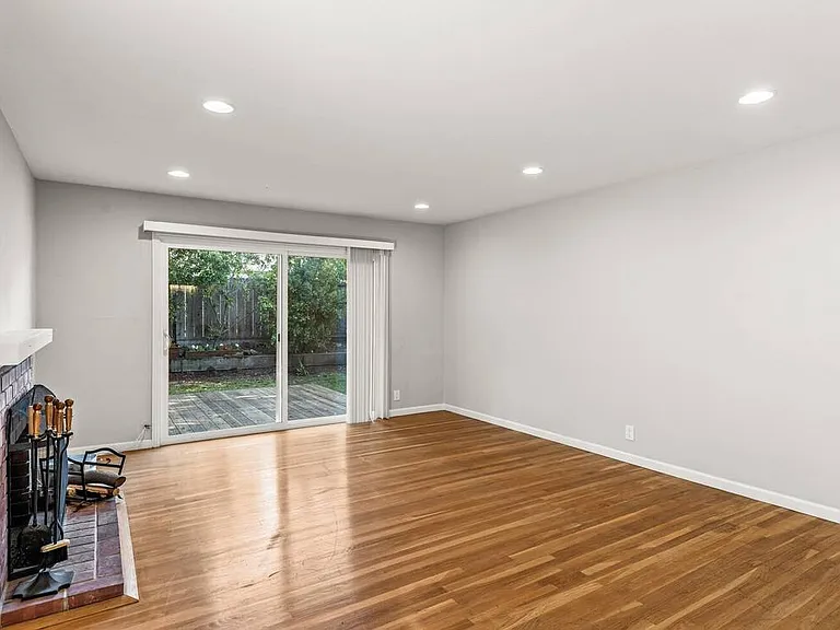 761 San Carlos Ave — Photo 14