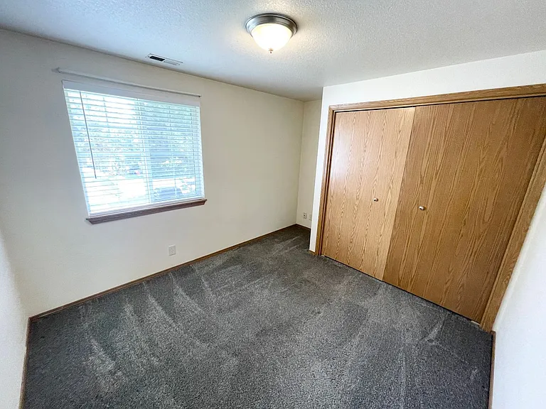 3742 W Rose Hill St #202 — Photo 12