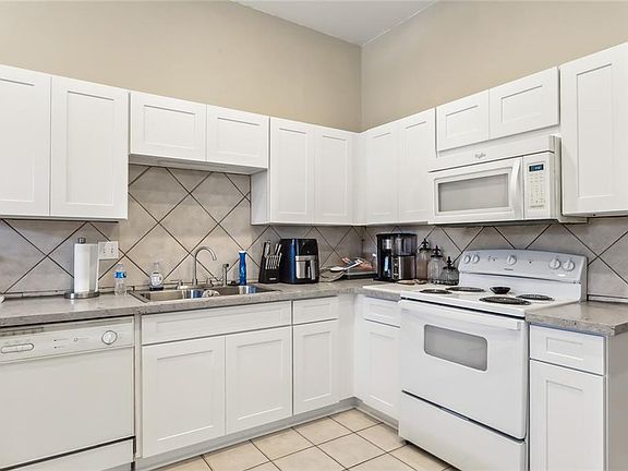 4th image of 148-154 Remmy Ct