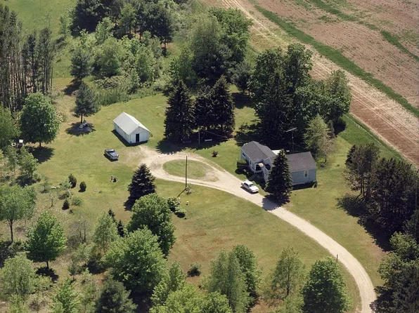 3995 W Baker Rd, Shelby, MI 49455