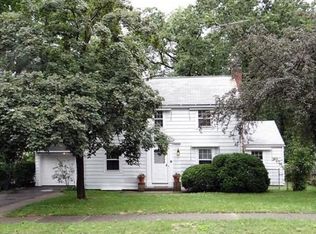 14 Buick St, Springfield, MA 01118