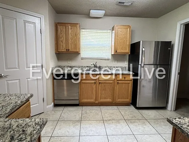 206 Swing Ct — Photo 11
