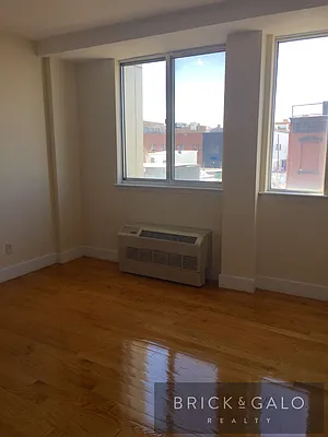 Rented by BRICK & GALO REALTY CORP | media 31