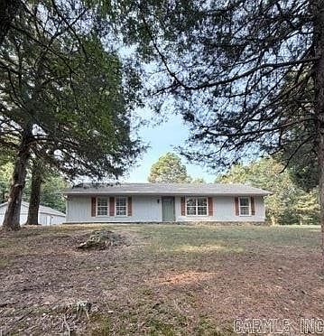 1st image of 106 W Lewisburg Rd