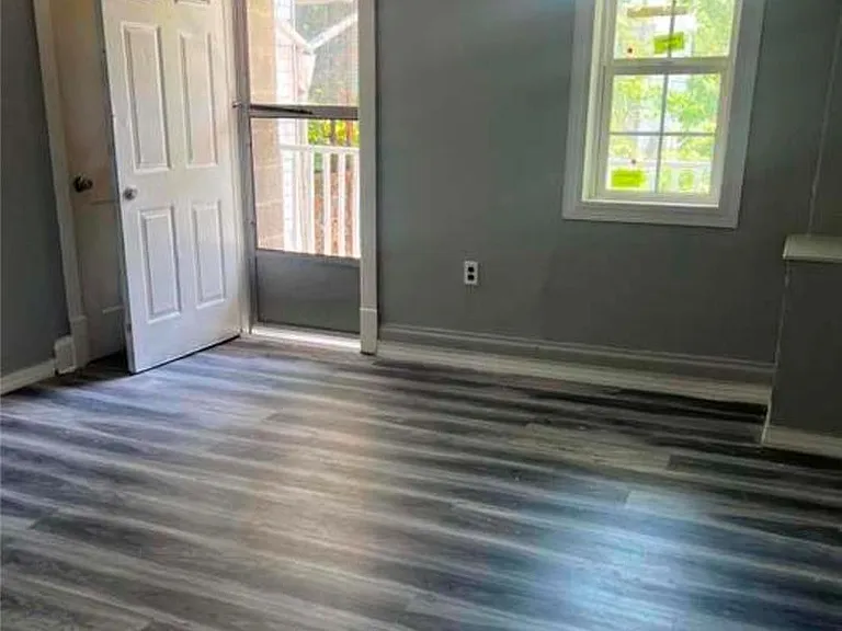230 W Arlington St — Photo 2