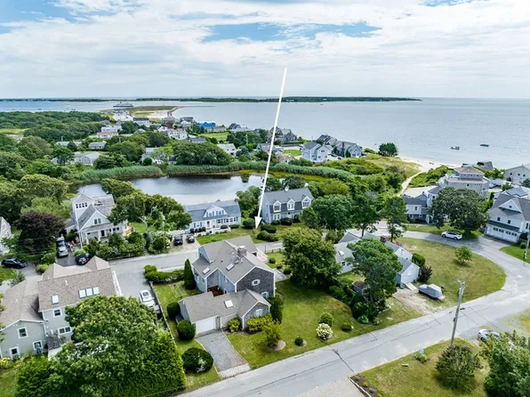 74 Breakwater Shores Dr, Barnstable, MA 02630