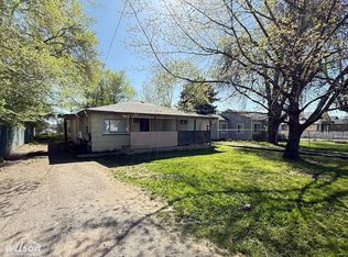 1513 1/2 S 10th Ave #1513, Yakima, WA 98902