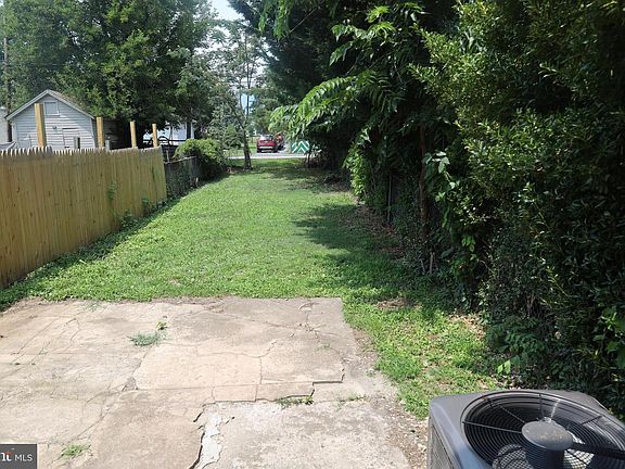 4th image of 321 Mitchell Ave