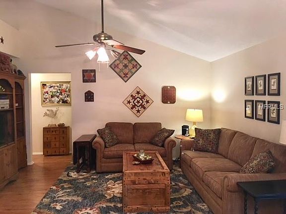 5th image of 415 Mondra Ct